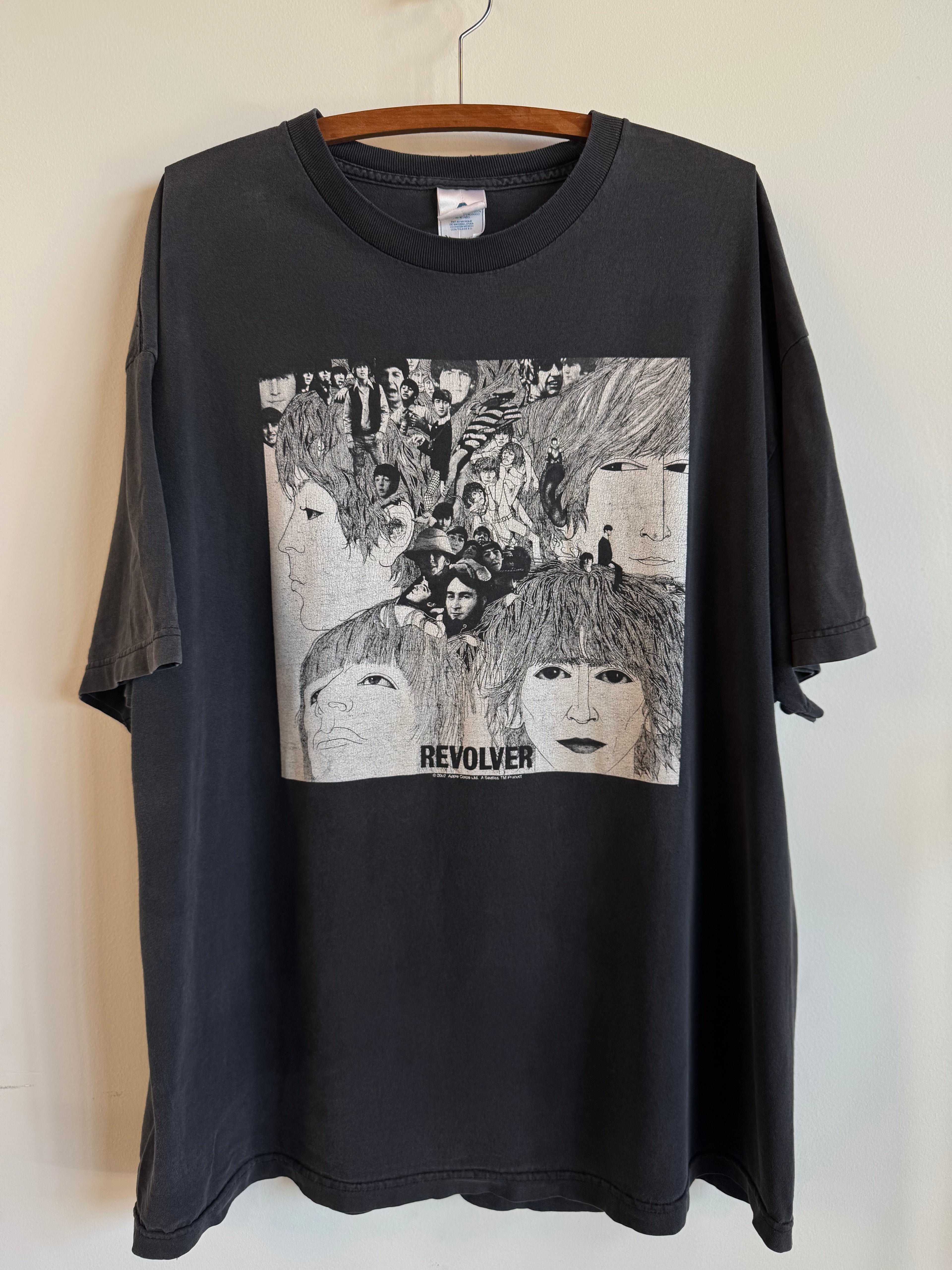 The Beatles Revolver tee ‘02